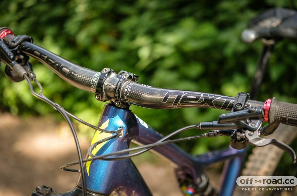 RaceFace Next R 35 handlebar review off road.cc